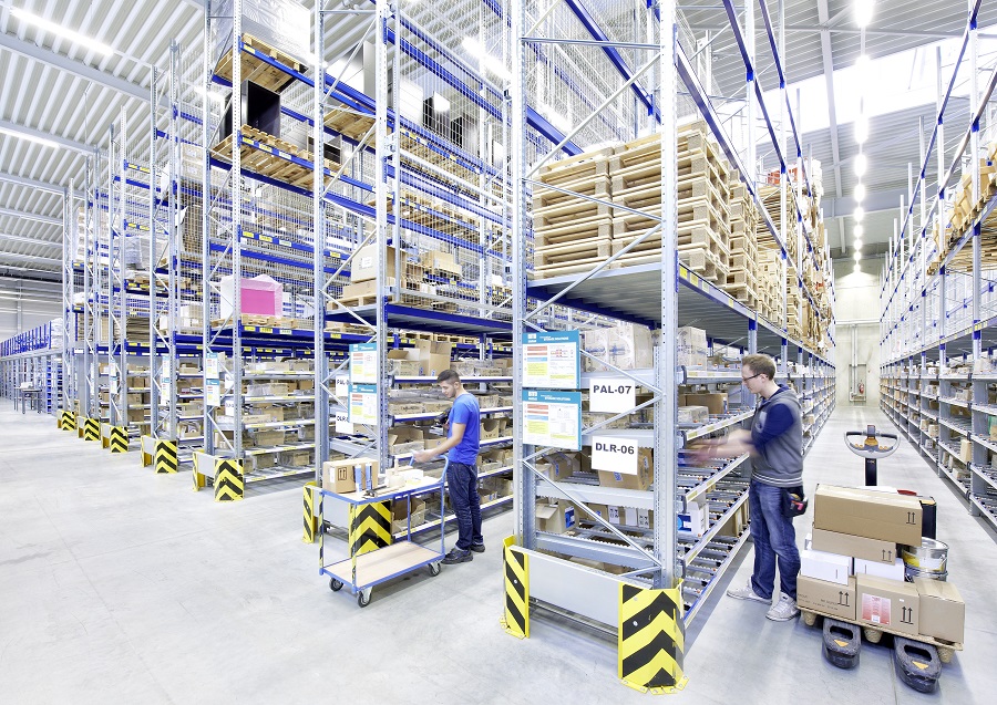 https://itsupplychain.com/wp-content/uploads/2022/08/BITO-Small-parts-picking-from-pallet-racks-900x637.jpg