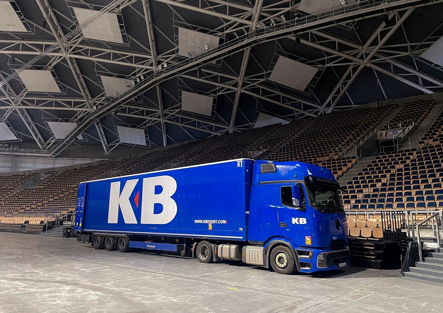 https://itsupplychain.com/wp-content/uploads/2026/08/2150826-KB-Event-expands-Krone-fleet-with-60-bespoke-Dry-Liners1-002-900x636-1.jpg