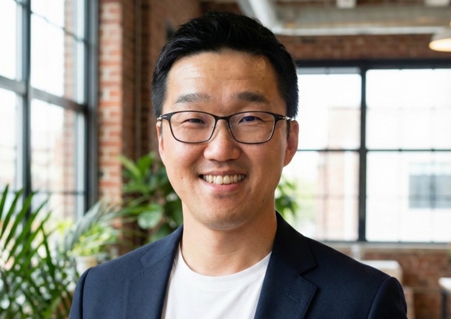 https://itsupplychain.com/wp-content/uploads/2026/08/Will-Lu-former-Head-of-Engineering-at-Google-AI-Cloud-and-current-VP-of-Engineering-Head-of-AI-Strategy-at-Uniphore-900-x-636.jpg