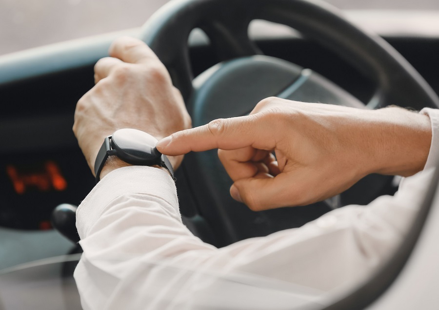 https://itsupplychain.com/wp-content/uploads/2026/10/Smartwatches-002-900x636-1.jpg